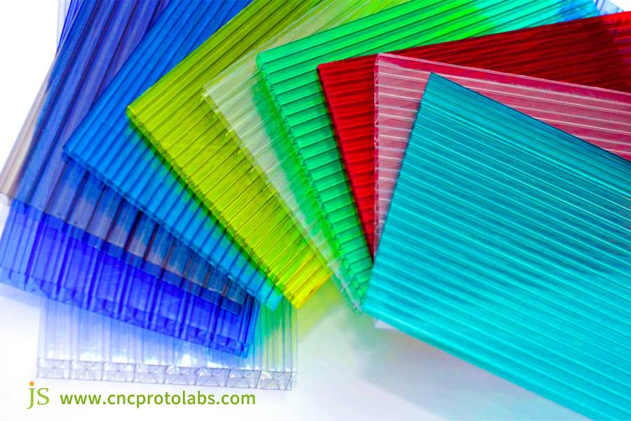 لماذا تعتبر ألواح البولي كربونات باهظة الثمن؟