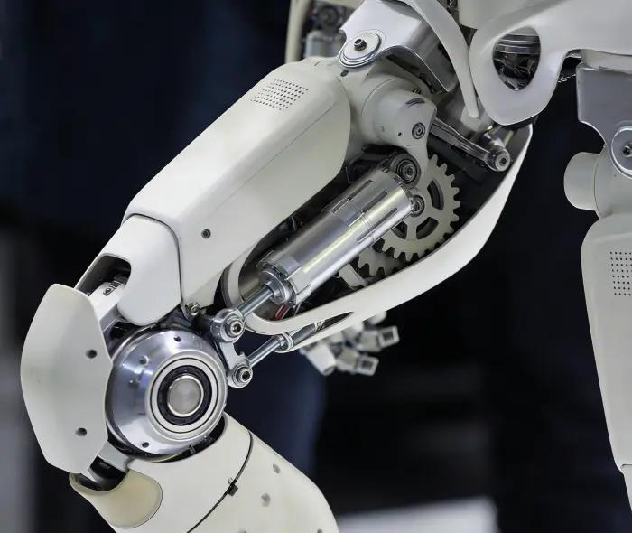 Advanced robot joint system: ultra-precision harmonic drive gears