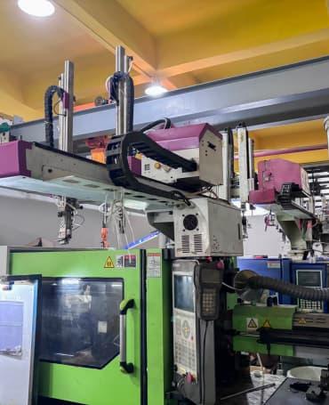 Injection Molding Machine