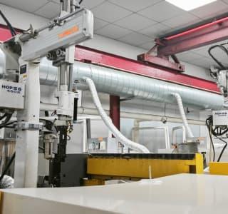 Plastic injection molding production floor