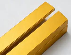 Powder coating finish on aluminum extrusion
