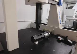 CNC precision measuring machine for dimensional inspection