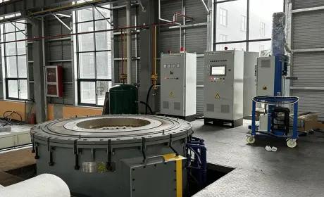 アルミニウム部品を製造する低圧ダイカストマシン