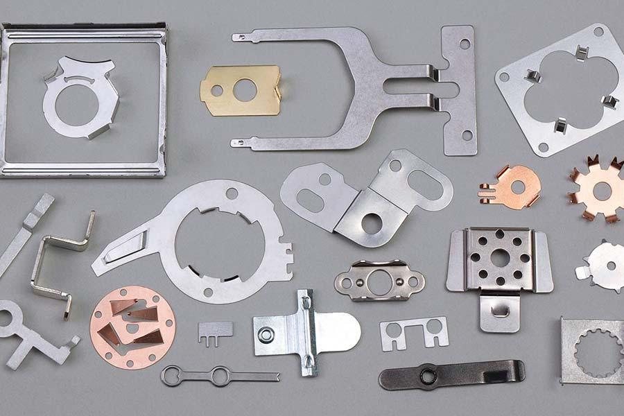 Metal Stamping Essentials: produzione di massa per automobili, elettronici e durevoli consumatori